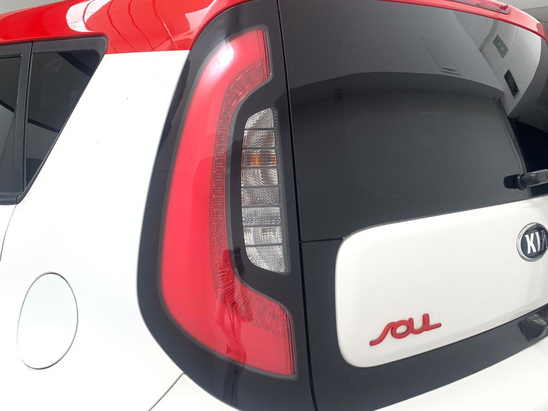KIA Soul  5 pts. SX, 1.6T, TA, a/ac. Aut., f. led, xenón, RA-18 2018